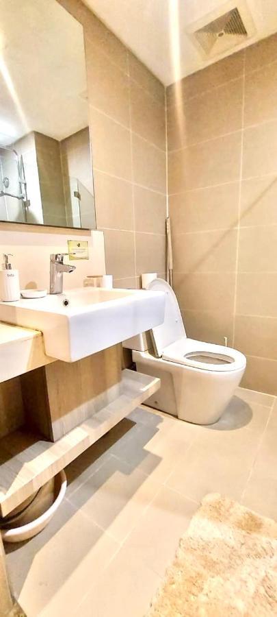 Studio Unit Condo At Antel Serenity Suites Makati Manila Exterior photo